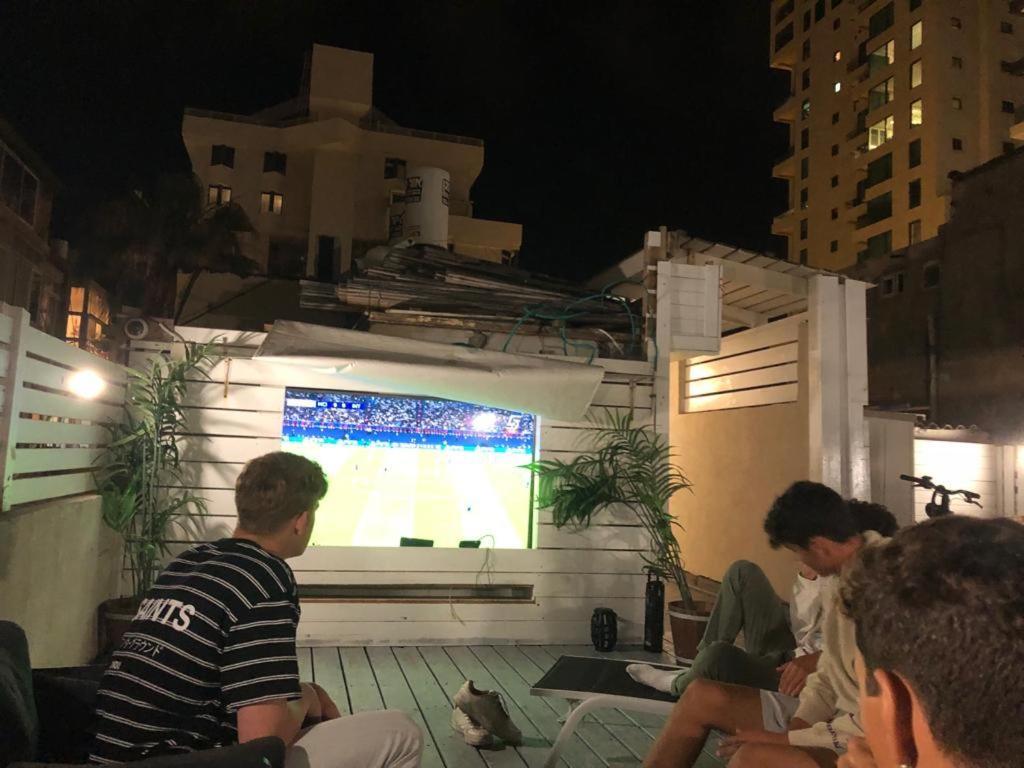 דירת סטודיו יפיפיה על גג ומרפסת שמש ברחוב הירקון Tel Aviv Exterior photo